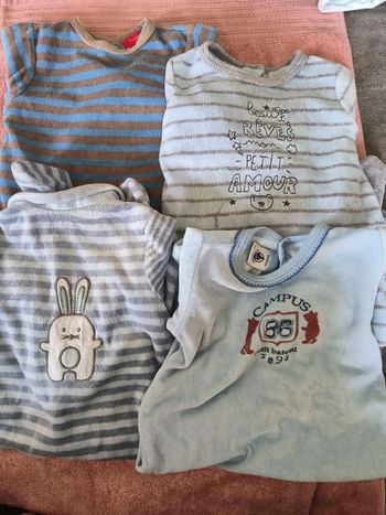 4 pyjamas 6mois