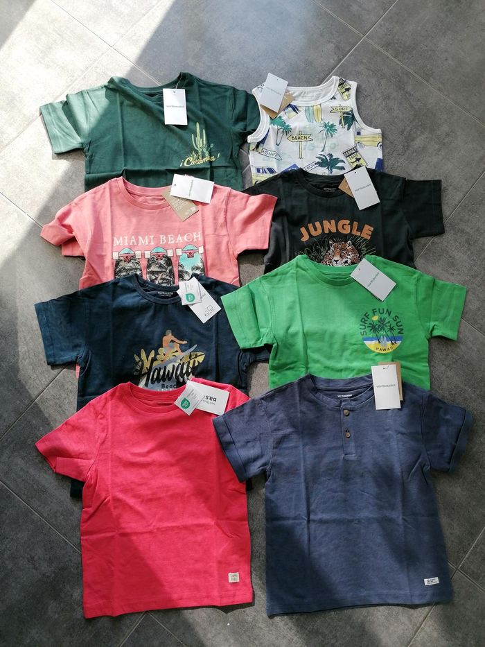 Lot tee shirt/débardeur neuf 5 ans vertbaudet