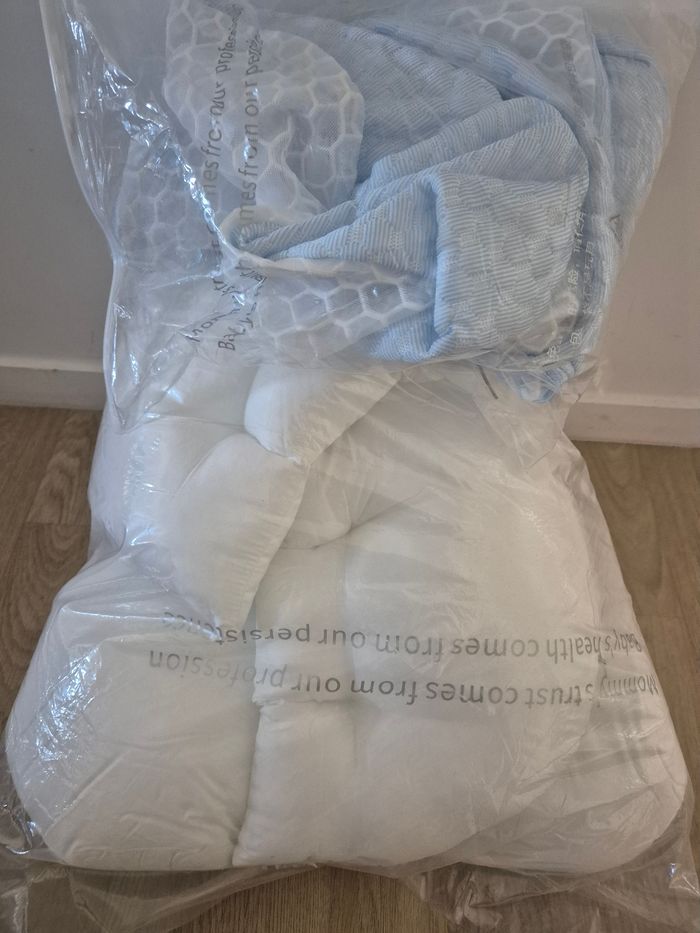 Coussin grossesse et d'allaitement - photo numéro 3