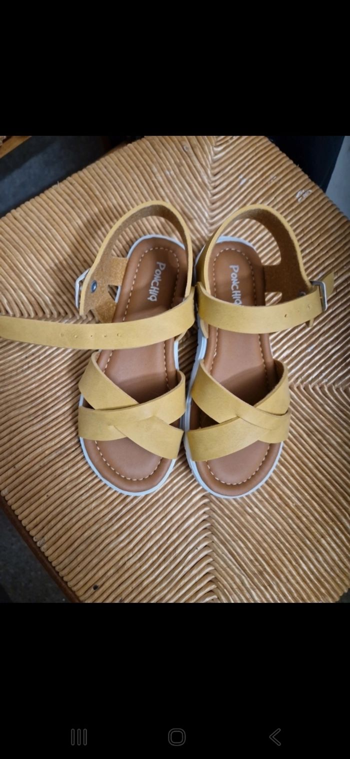 Sandalle fille taille 29