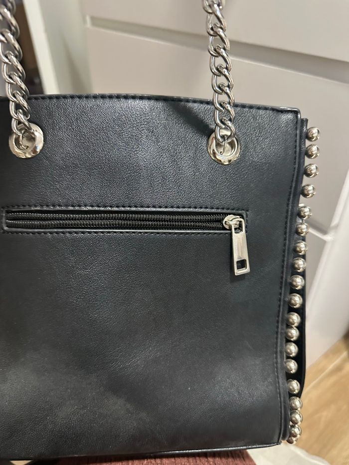 Sac à main détails argentés