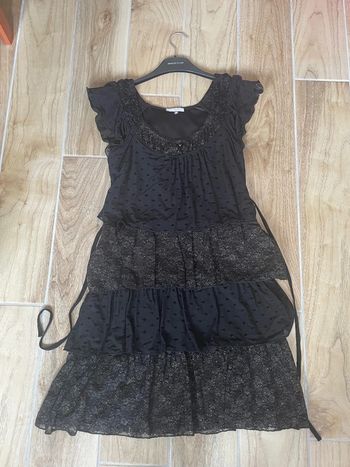 Robe à volants pailletée