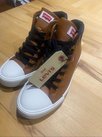 Chaussures à lacet