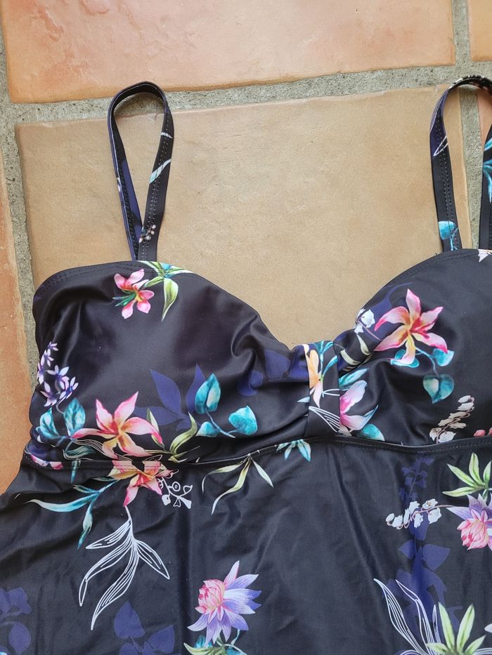 Haut tankini en très bon état