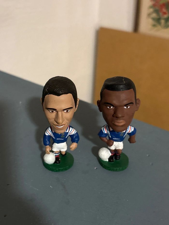 Figurine de collection footballeur équipe de France 1998