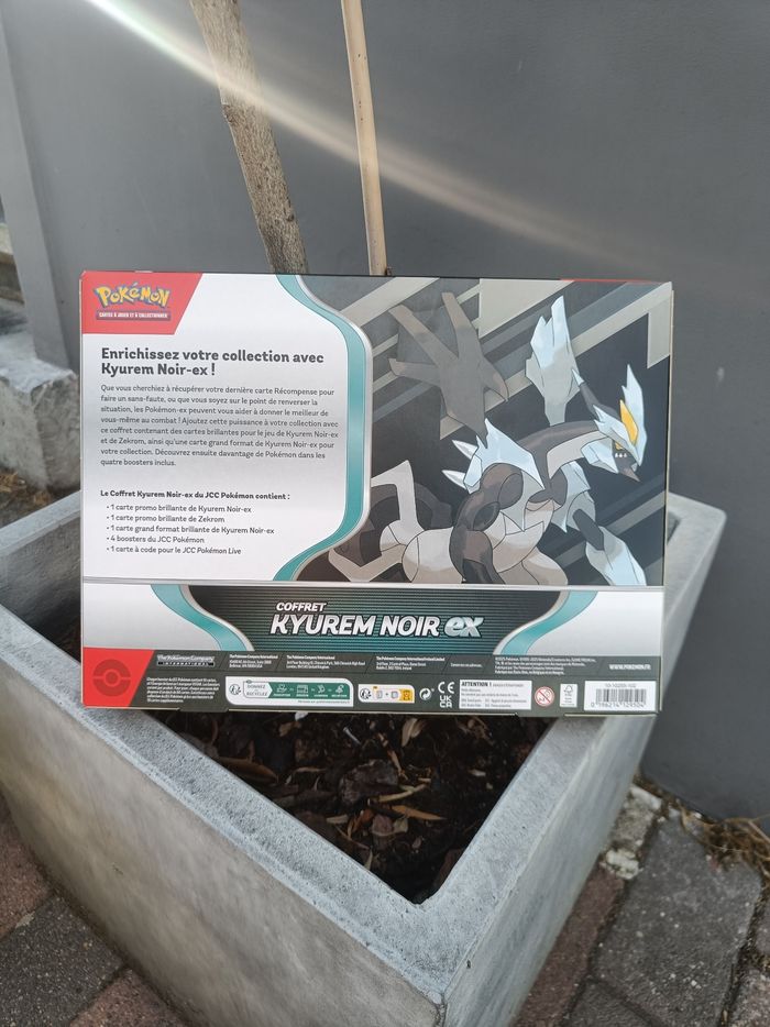 Coffret Kyurem Noir EX - photo numéro 2