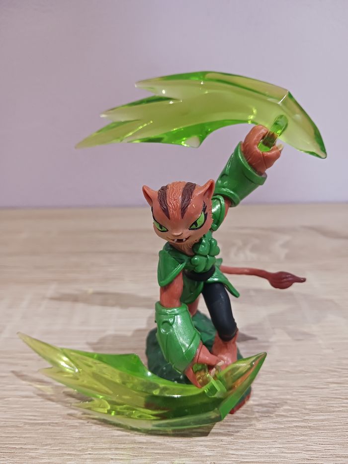Figurine Skylanders Trap Team Tuff Luck - photo numéro 2