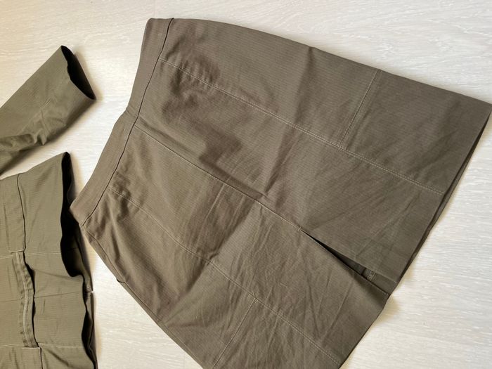 Ensemble Tailleur Burton (Veste + Jupe) - Kaki - Taille 44 - photo numéro 4