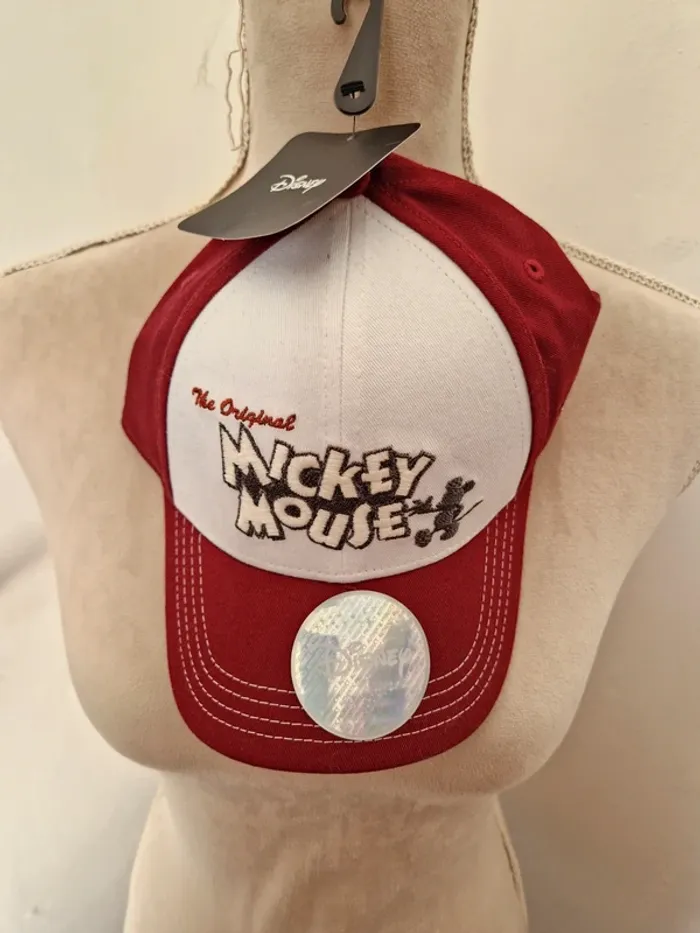 Casquette disney mickey neuve bordeaux