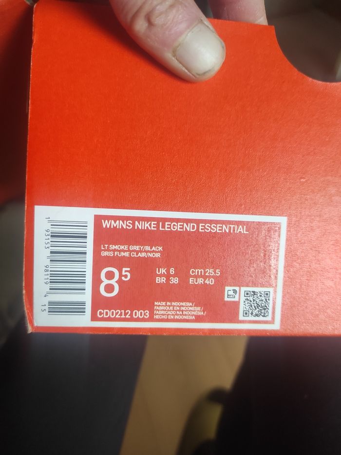 Nike neuve taille 40 - photo numéro 2