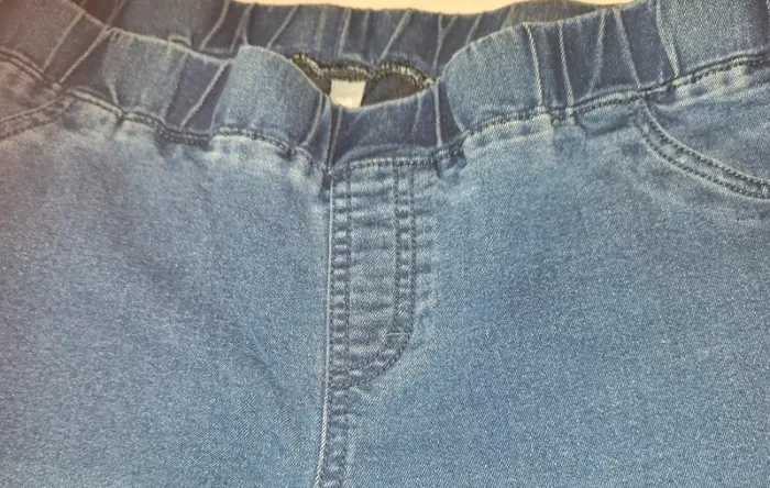 Très beau pantalon femmes - photo numéro 2
