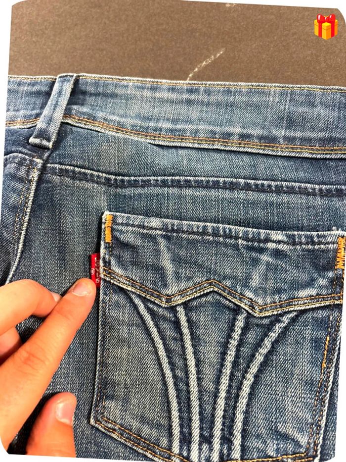 Jean Levi’s femme bleu taille 32 - photo numéro 2