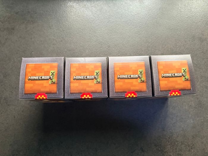 Figurines Minecraft x McDonald’s – Lot de 4 – Neuf scellé (4 modèles sur 6) - photo numéro 3