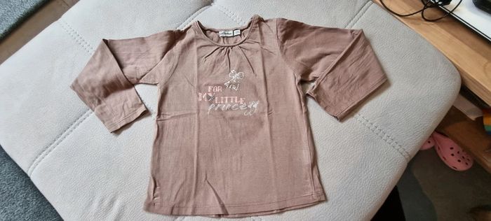 Pull 6ans tape a l oeil strass