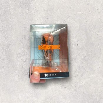 🎯 Figurine Justice League America – Deathstroke 🖤