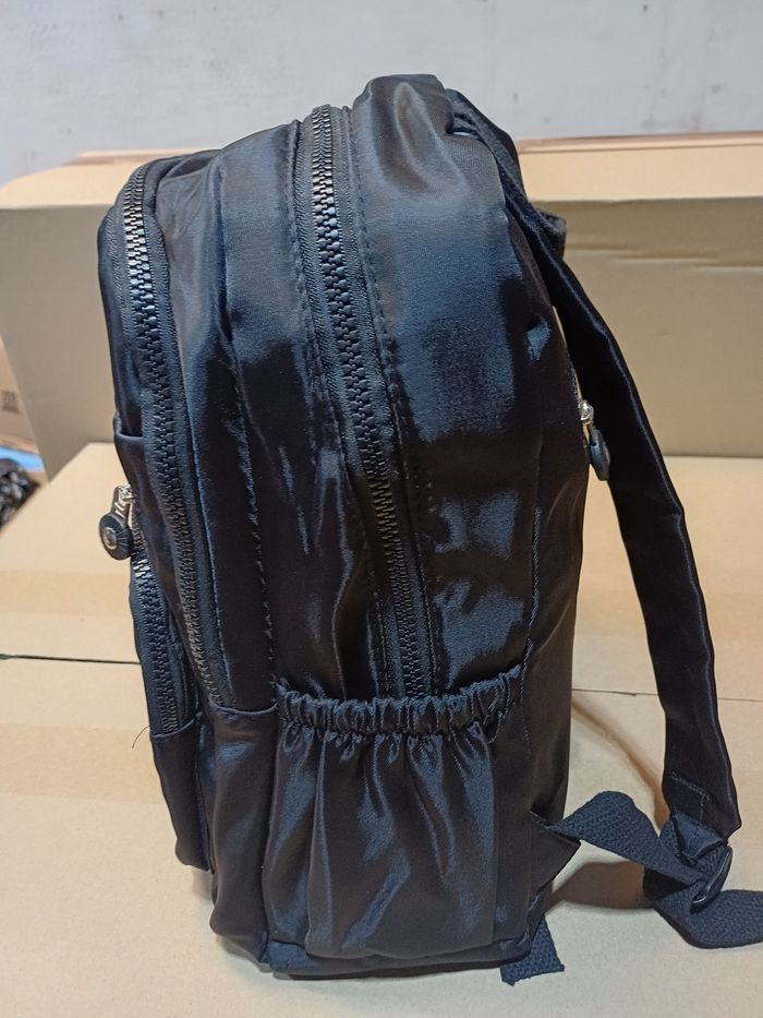 Sac à dos  noir en tissu satiné matelassé - photo numéro 3