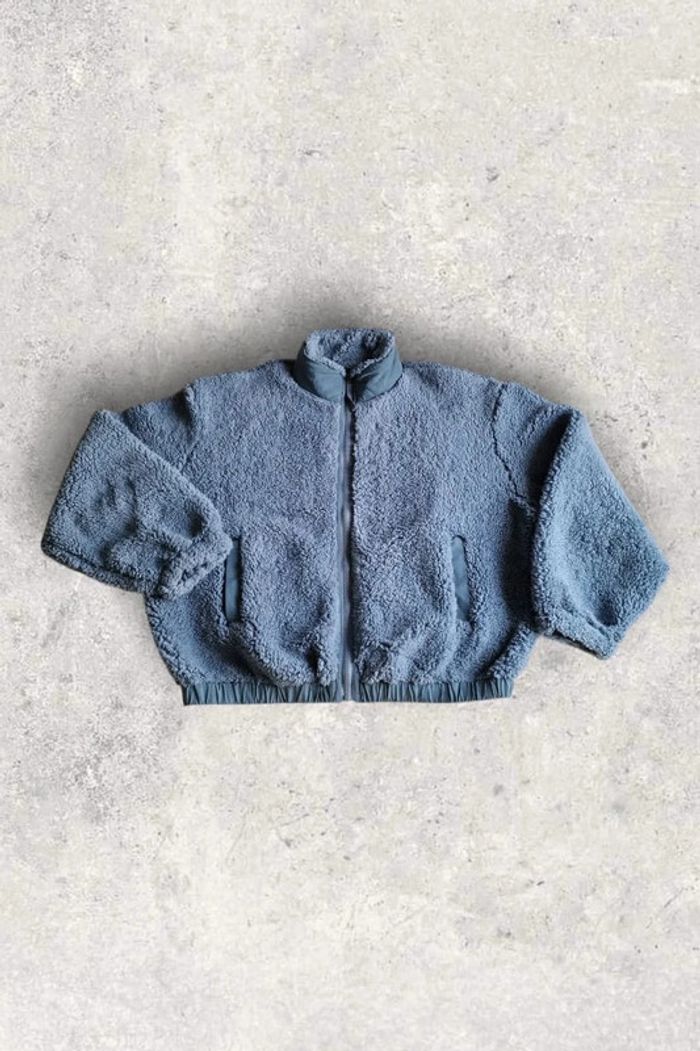 Veste sherpa BDG Urban Outfitters coupe loose femme bleue taille S