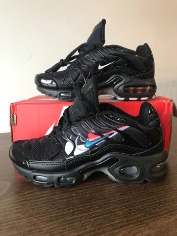 Tn noir taille 28 jamais porté