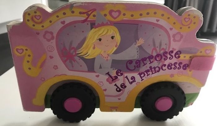 Livre bébé le carrosse de la princesse
