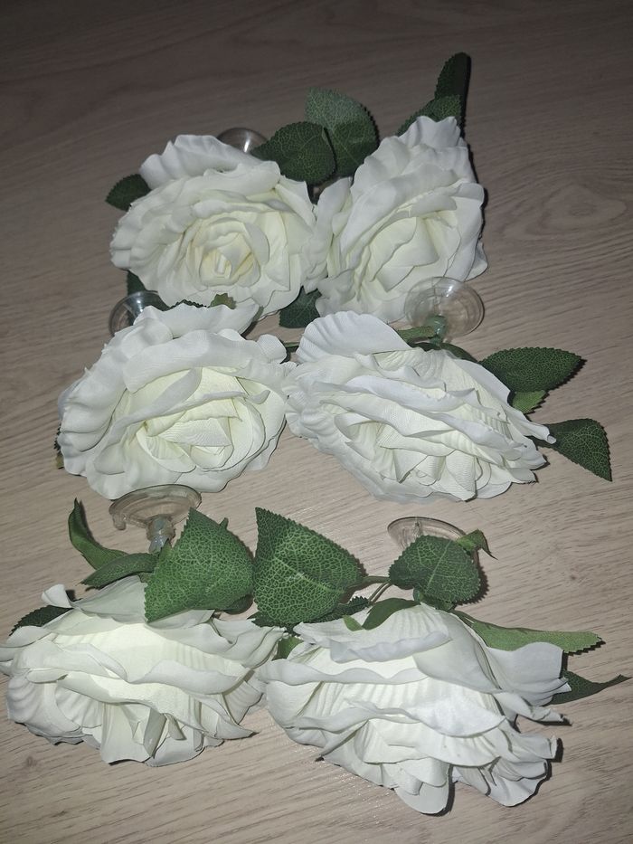 6 roses blanche a ventouse 13 cm de diamètre - photo numéro 2