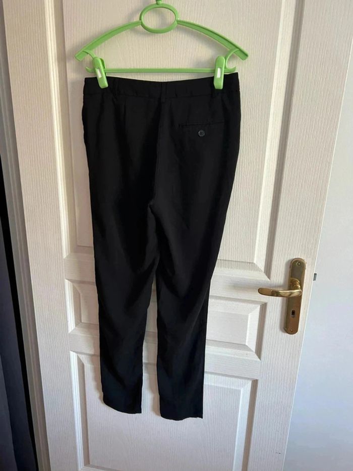 Pantalon noir - photo numéro 3