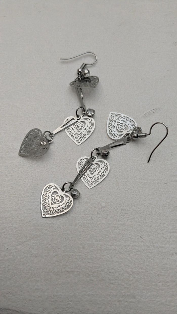 Boucles d'oreilles pendantes coeurs - photo numéro 4