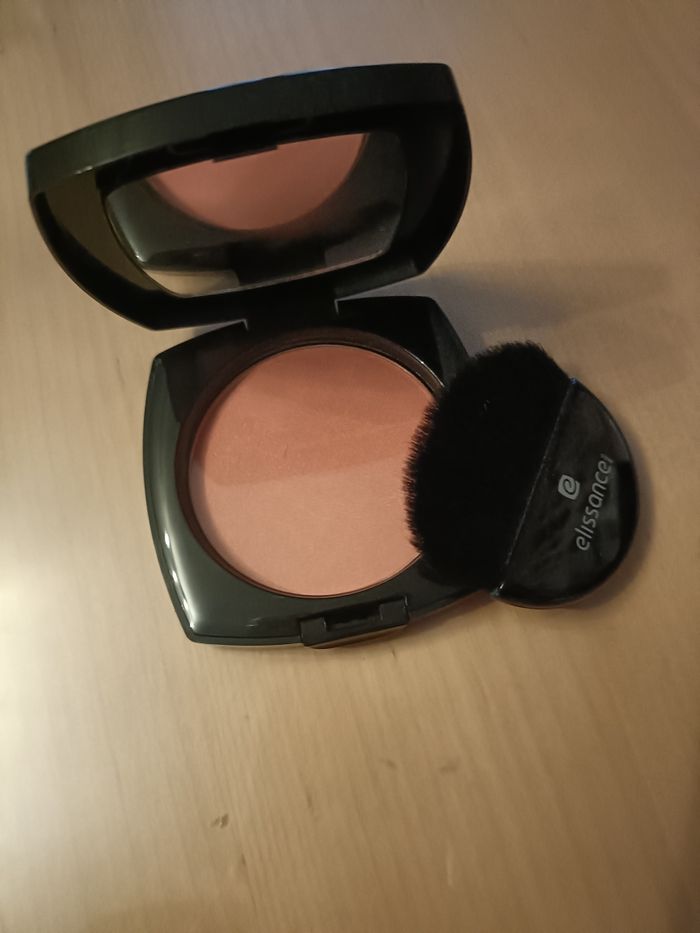 LOT DE DEUX PALETTES + UN BLUSH RESERVE NATURELLE - photo numéro 7
