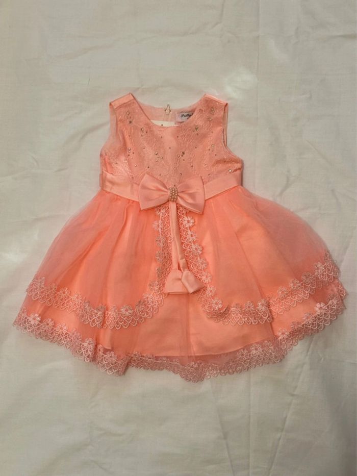 Robe festive pour bébé