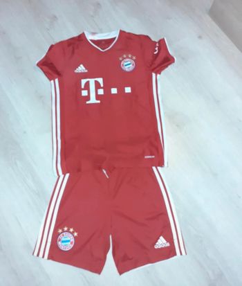 Ensemble Adidas Bayern Munich 13/14 ans