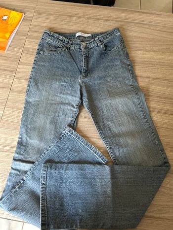 Jean cache cache