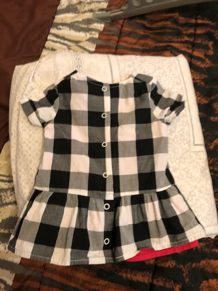 Robe carreaux noir et blanc taille 3 mois le - photo numéro 2