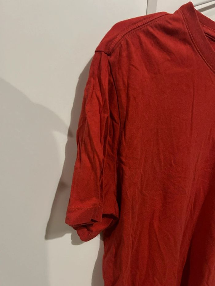 645 – t-shirt Nike rouge - photo numéro 4