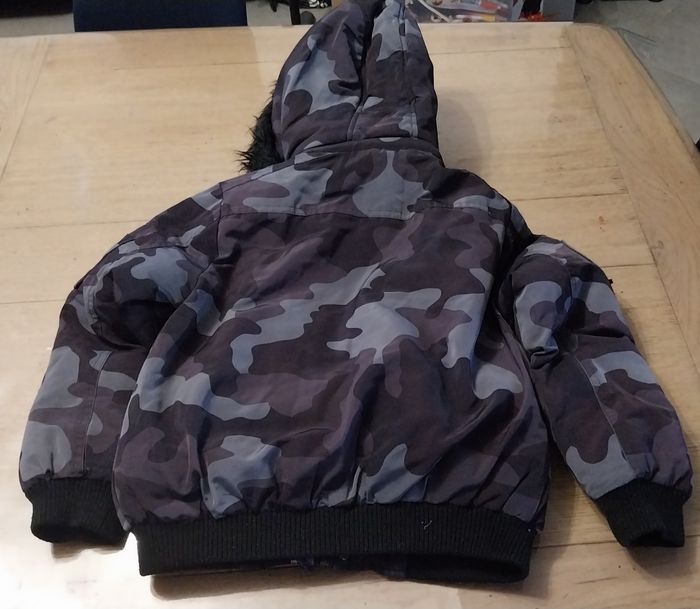 Manteau garçon 10ans en bon état - photo numéro 2