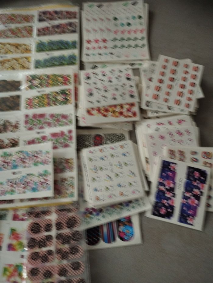 Gros lot de nails stickers - photo numéro 2