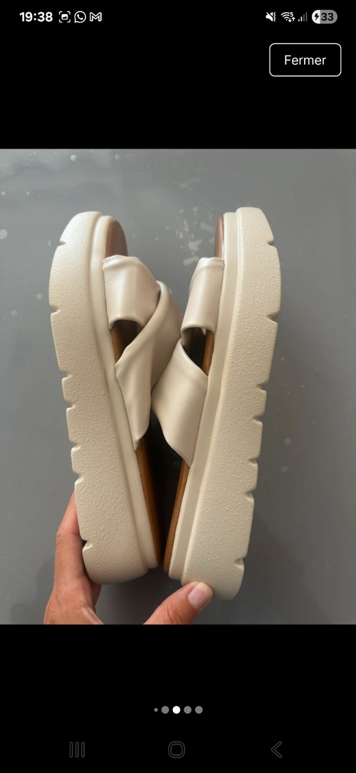 Sandales claquettes beige crème - photo numéro 8