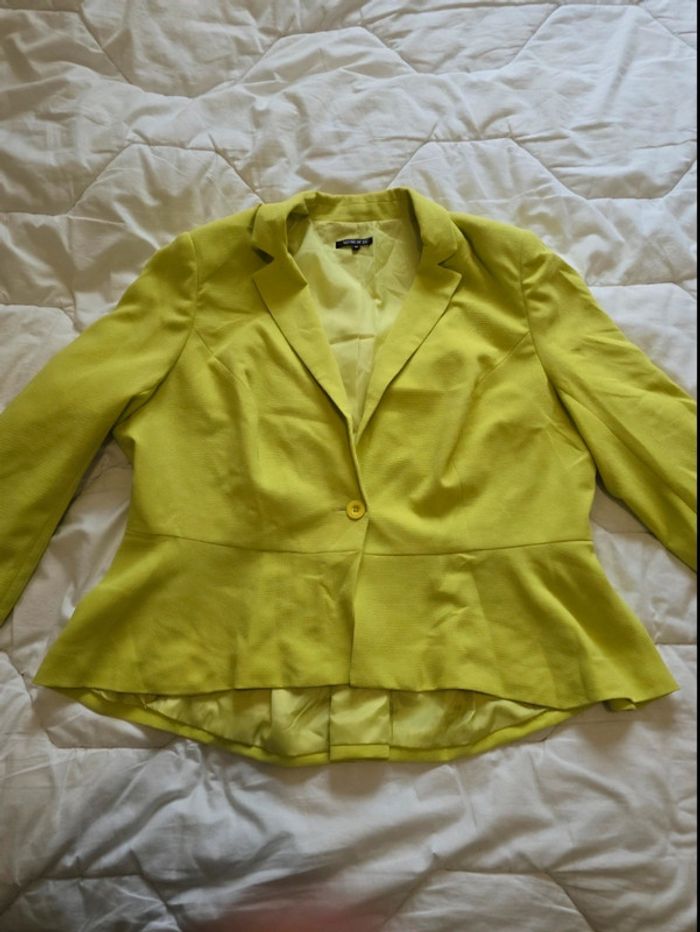 🌟 Blazer vert jaune Votre Mode femme - Taille 52

🌟