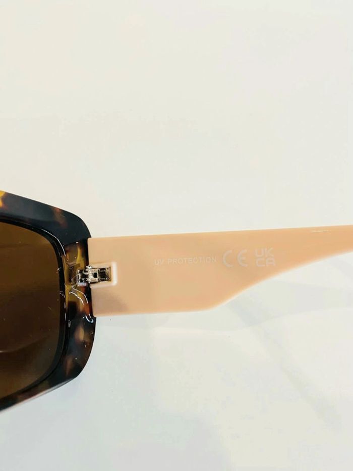 Lunette de soleil femme rectangulaire façade marron léopard bras beiges uvprotection catégorie 3 - photo numéro 6