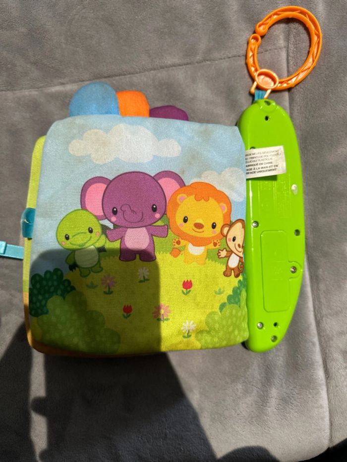 Livre tissu sonore Baby livre a surprise - photo numéro 5