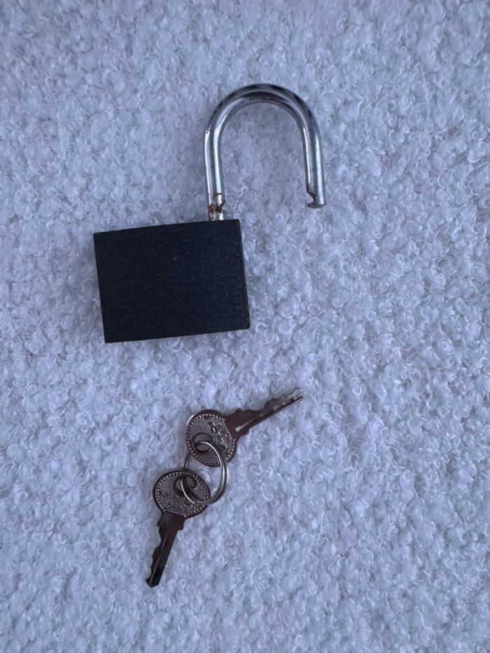 Cadenas - photo numéro 3