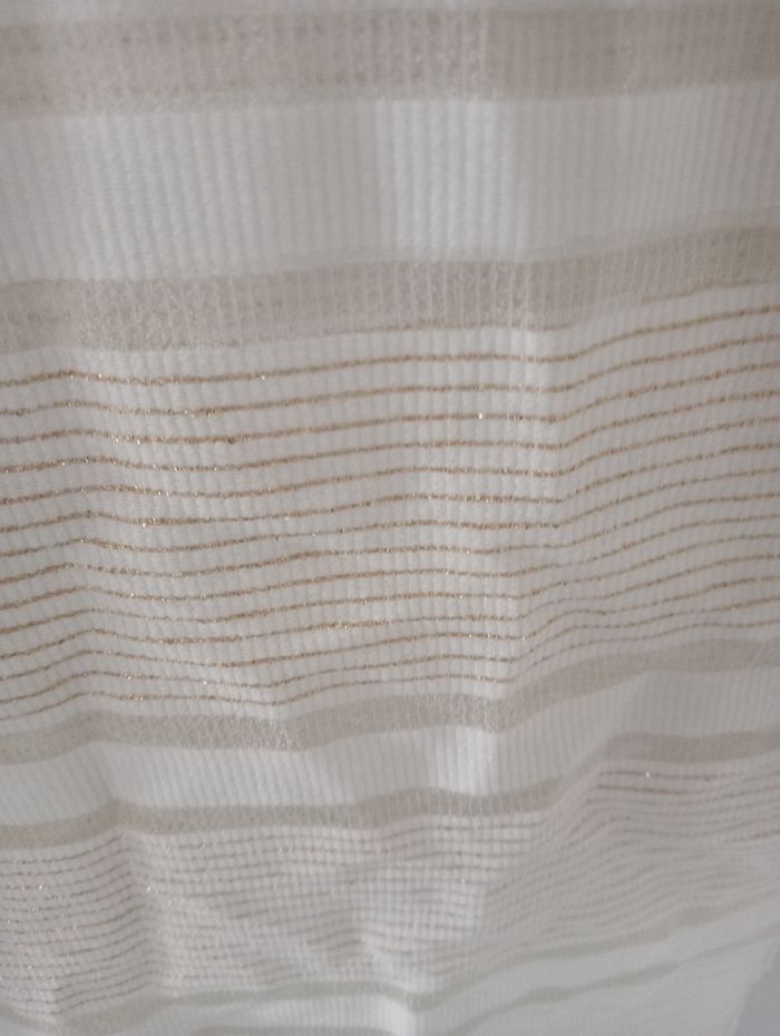 Écharpe avec fin fil doré - photo numéro 3