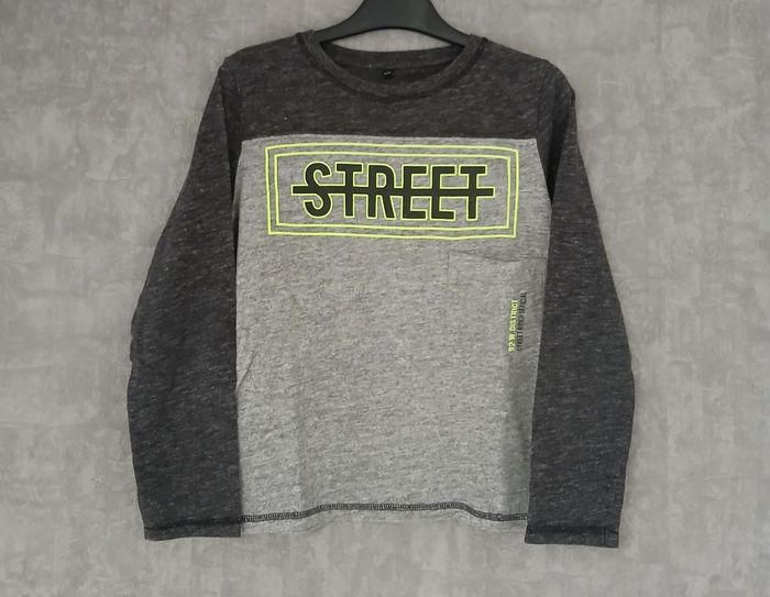 T-shirt gris foncé/gris clair
