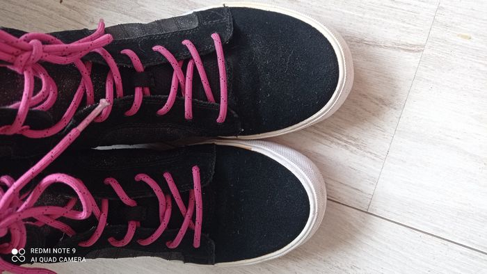Baskets montantes noir  et rose  Supra pointure 37 très bon état - photo numéro 5