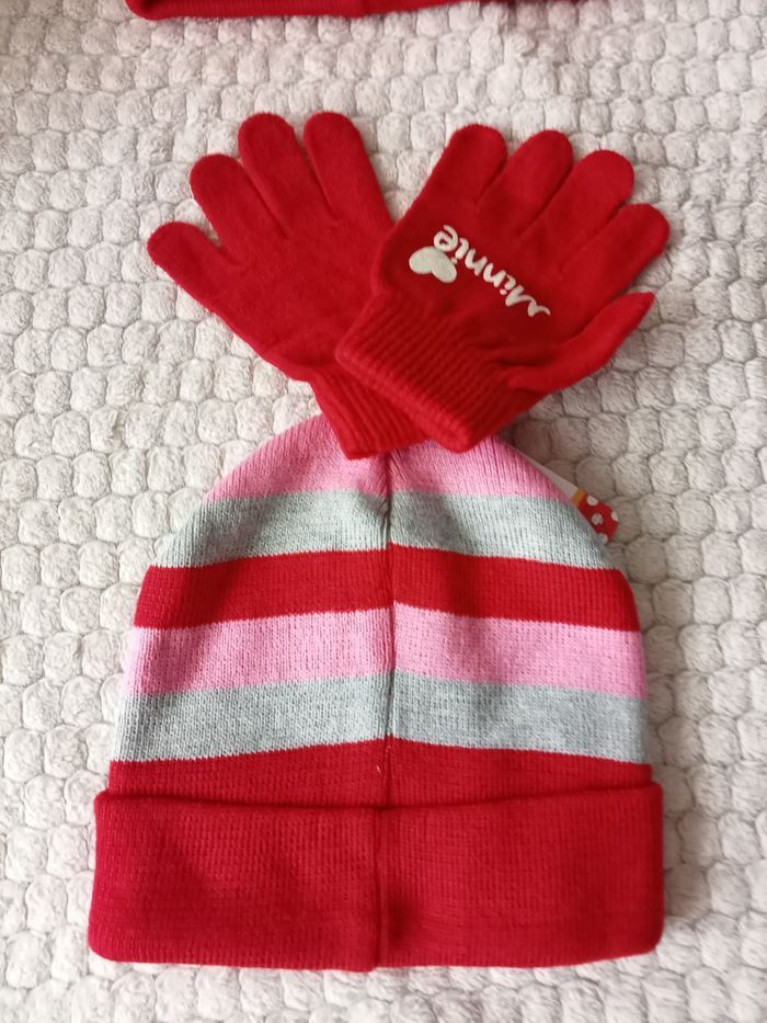 Ensemble bonnet gants 52cm Minnie phosphorescent - photo numéro 4