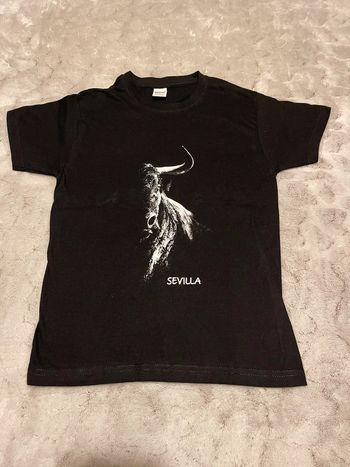 T-shirt noir manches courtes - 7/8 ans