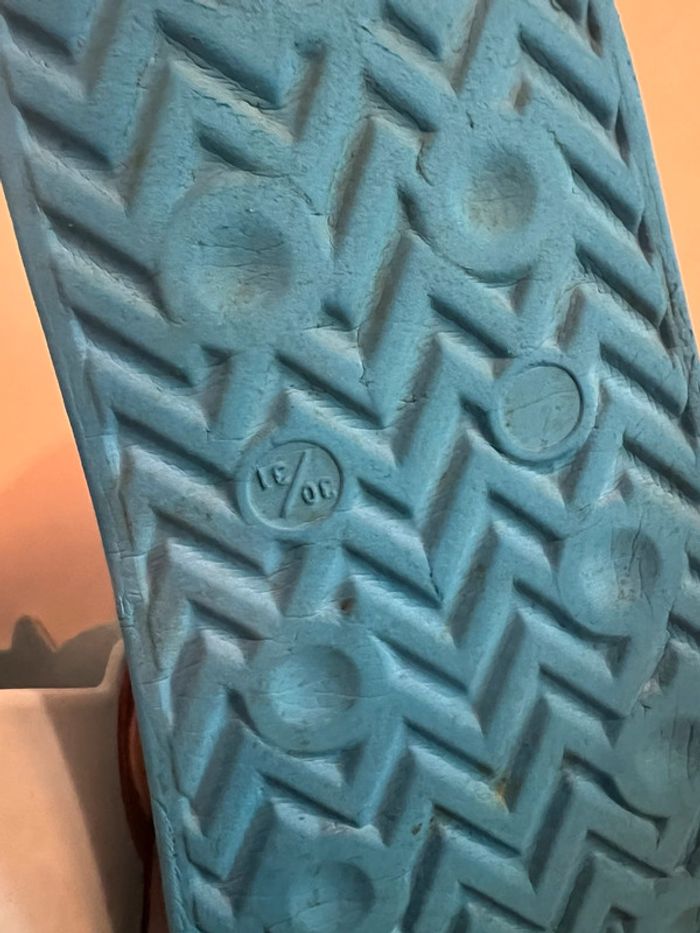 Claquettes plage pat patrouille taille 30/31 - photo numéro 3