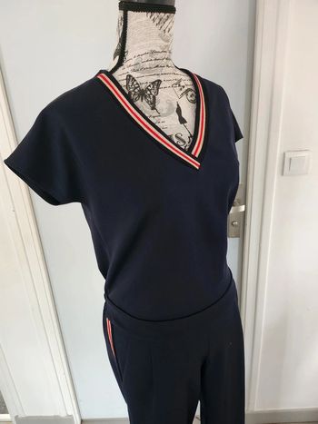 Magnifique Combinaison pantalon Bleue Marine de marque By Meg et de taille 40