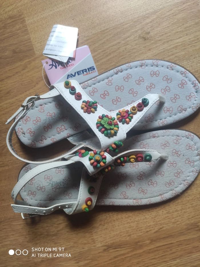 Sandales claquettes été Averis 35 - photo numéro 3