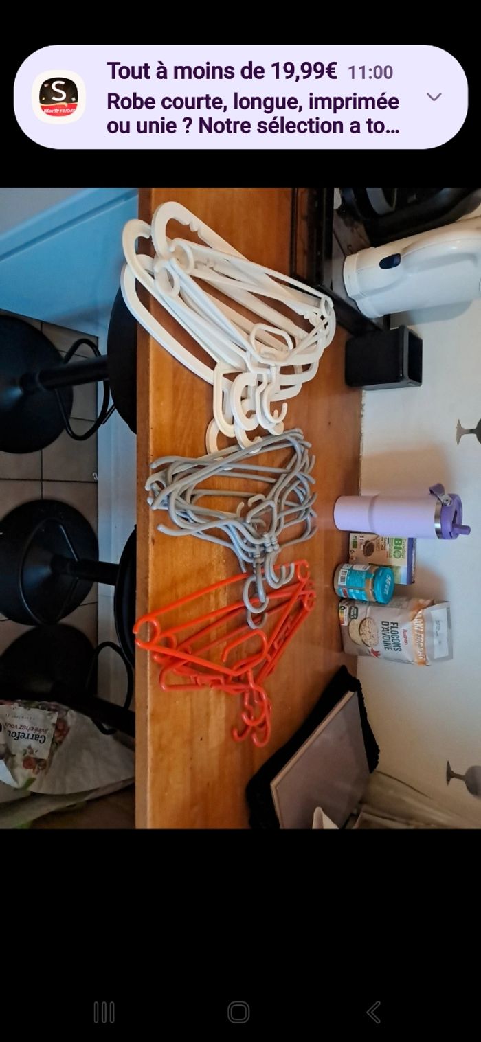 Lot de 31 cintres ikea - photo numéro 4