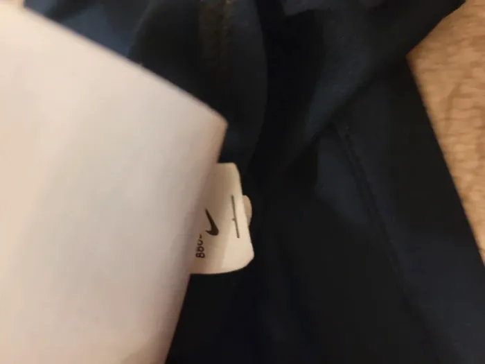 Pull nike noir + pontalon noir - photo numéro 5