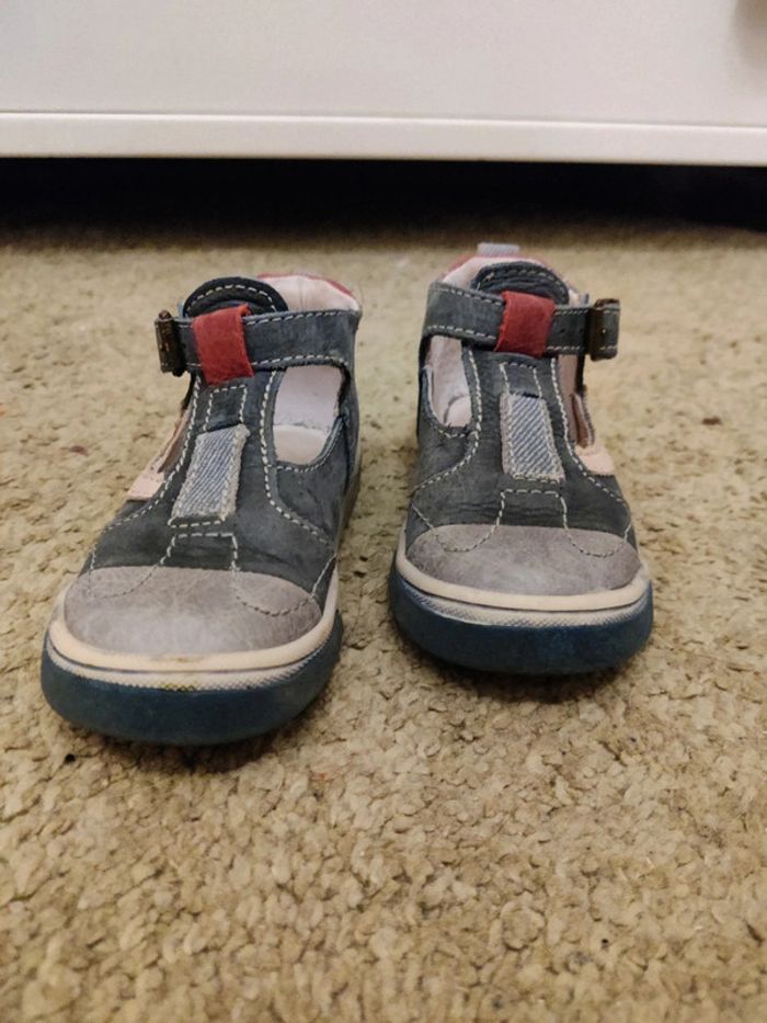 Chaussure ouverte taille 23 - photo numéro 4